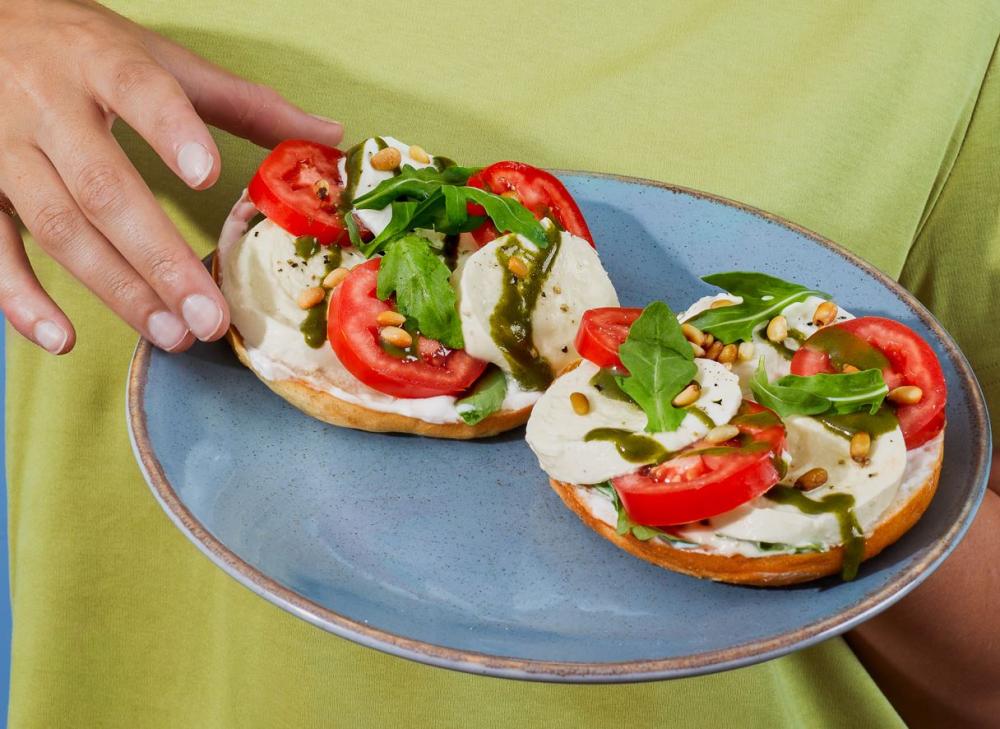 TOMARELLA - Open Bagels